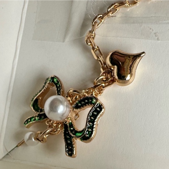 NWT ⚜️♥️⚜️ BETSEY JOHNSON GINGERBREAD NECKLACE - Picture 12 of 15